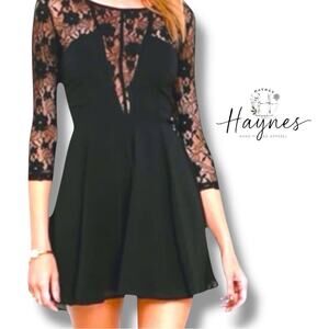LULU’S | Very Enticing Black Lace Sleeve Sexy Dress SZ:Small
